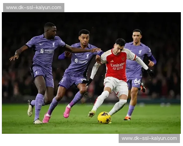 绿茵场上的史诗对决：阿森纳vs利物浦视频集锦，点燃你的足球激情！